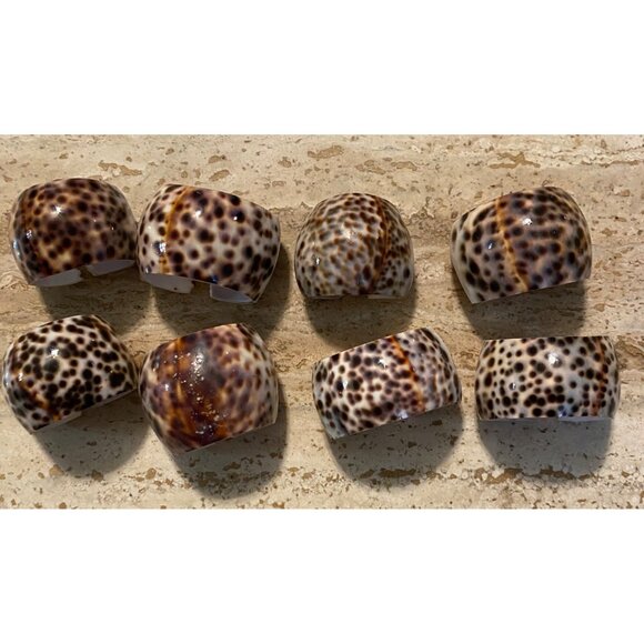 Set Of 8 Vintage Spotted Shell Napkin Rings - Picture 2 of 5